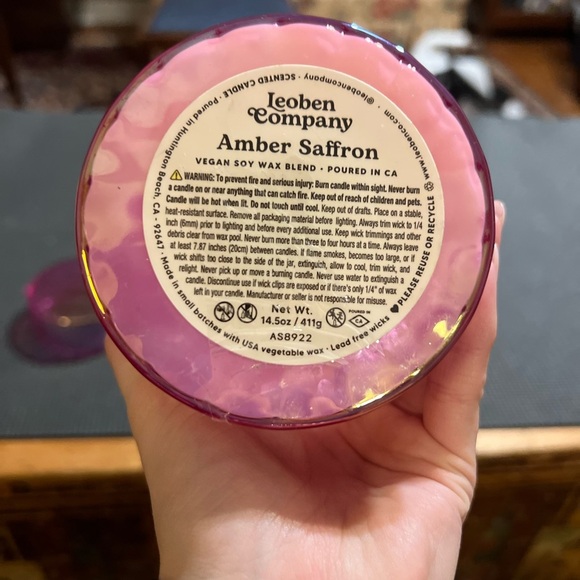 VIRAL!!! NEW Leoben Co. Amber & Saffron Vegan Soy Wax Blend Candle, 14.5 oz - Picture 3 of 3